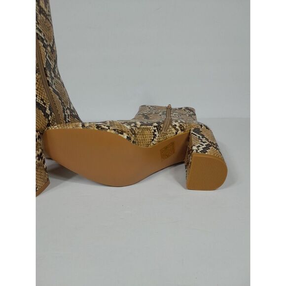 Lulus my generation Snake Reptile block heel women sz 7.5 Boots Bootie Ankle Tan - Picture 10 of 10